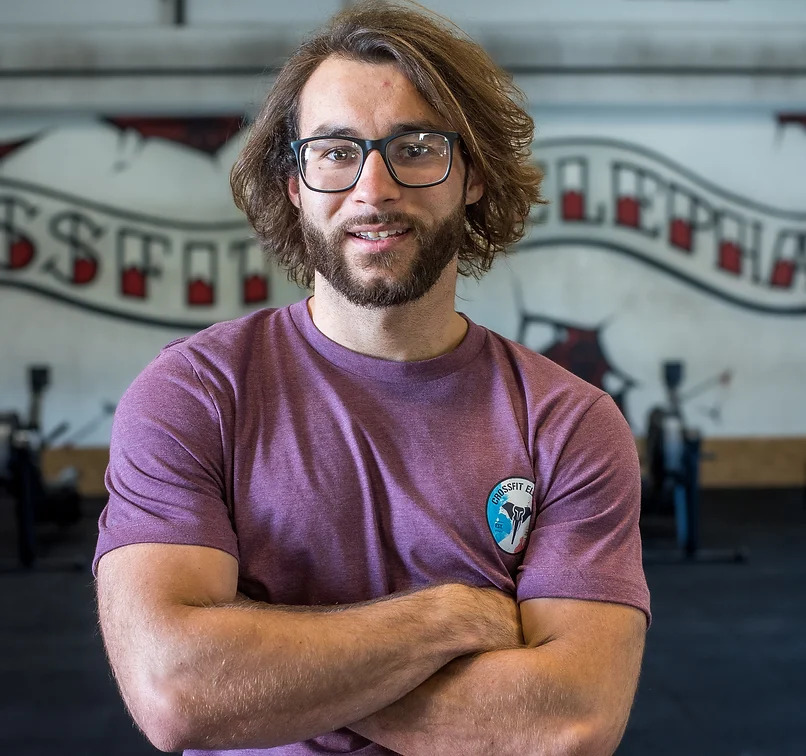 Photo de Sam Coach de CrossFit Elephas et du Savoie Barbell Team.